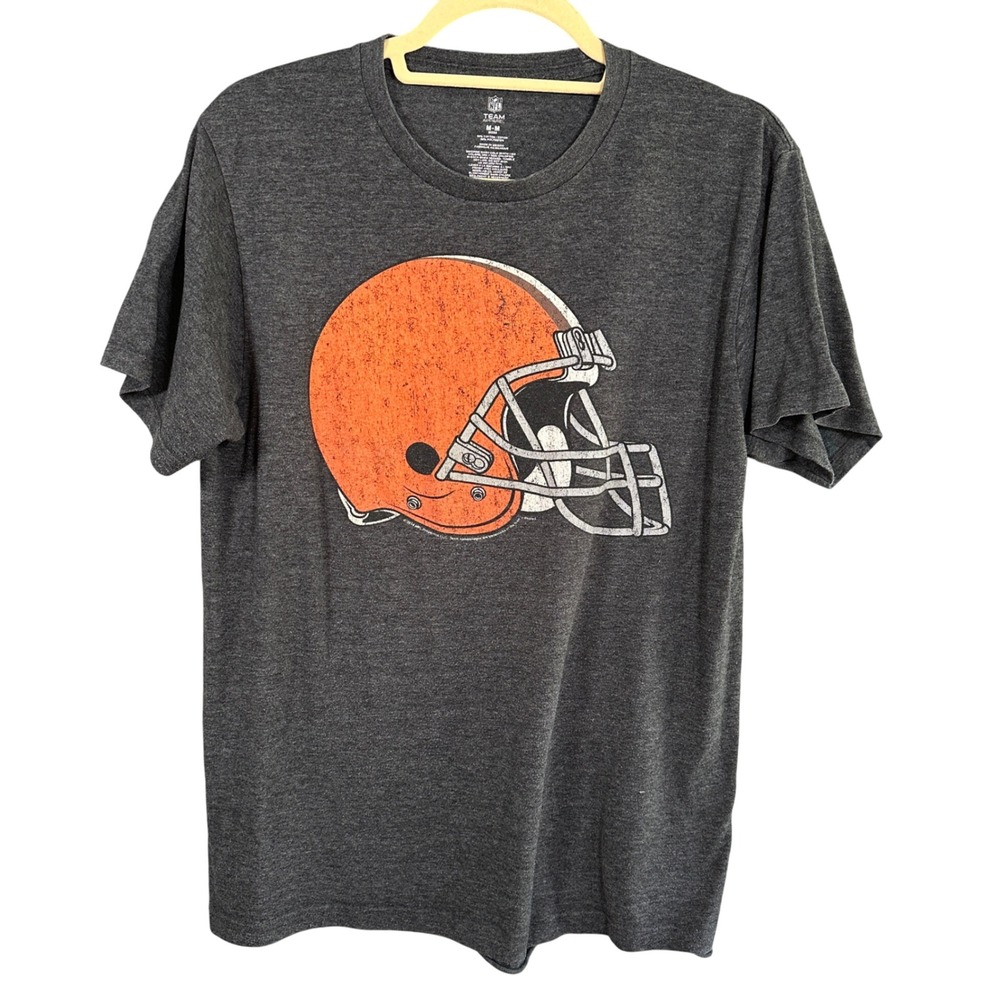 NFL Team Apparel Cleveland Browns Football‎ Helmet Graphic T-Shirt Mens M